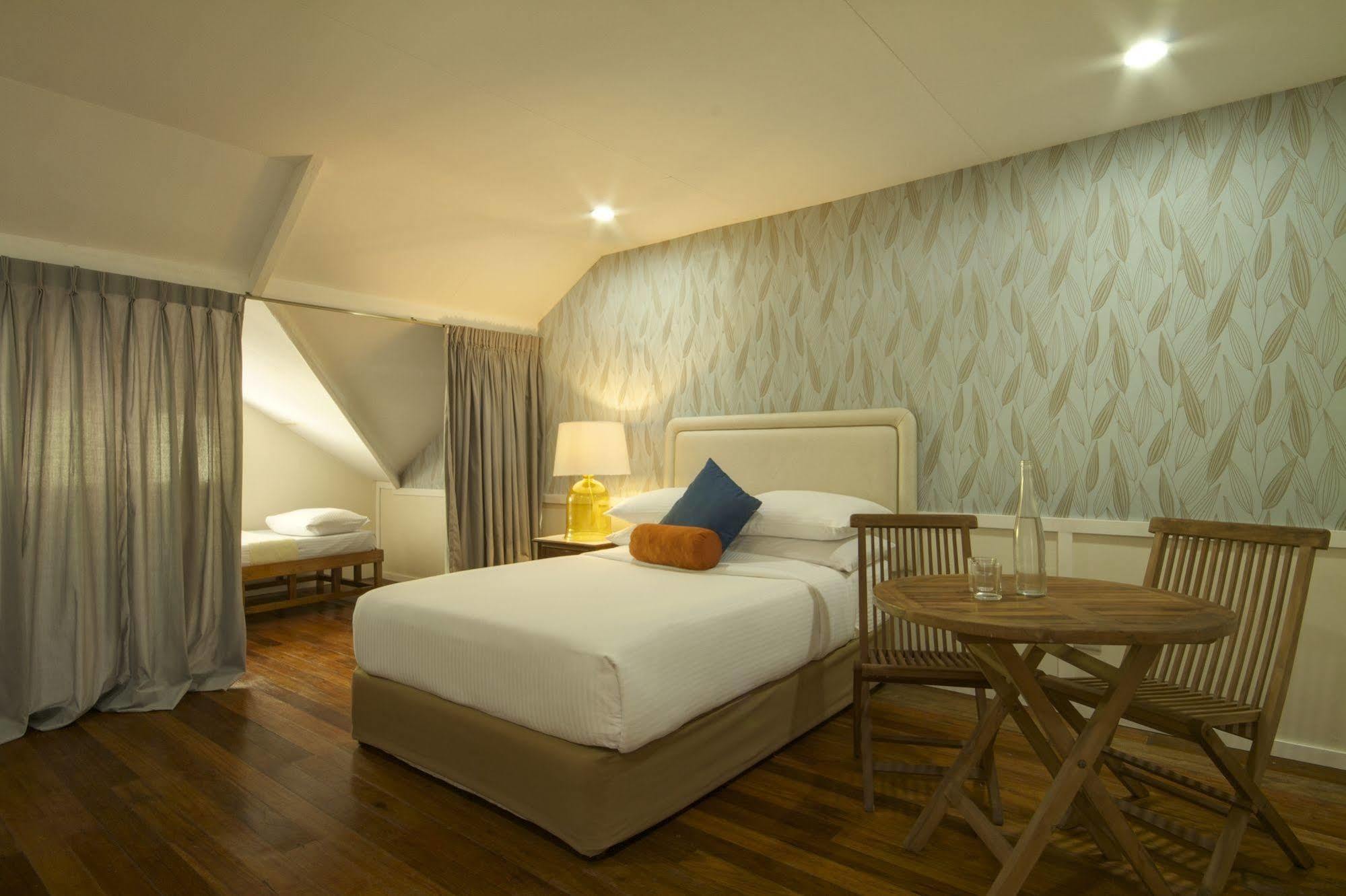 Sta. Monica Beach Club 杜马格特 外观 照片