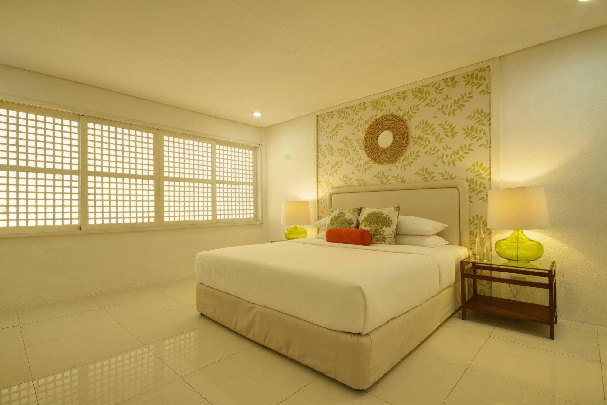 Sta. Monica Beach Club 杜马格特 外观 照片